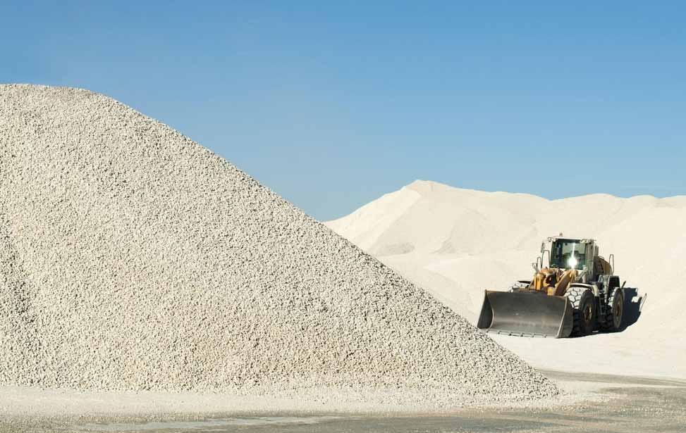 Verarbeitbares Schüttgut für den Flächenfertiger: Splitt, Kies, Sand, Schotter, Beton, Estrich, Humus und vieles mehr.